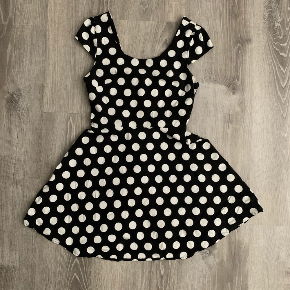 Mini polka dot cap sleeve dress⚪️⚫️